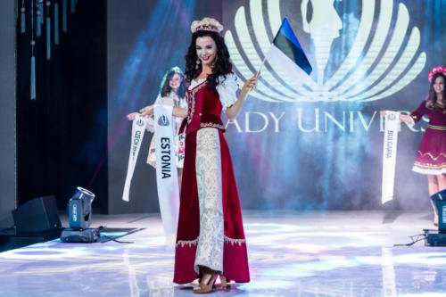 Lady-Universe-2018-1806