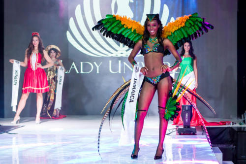 Lady-Universe-2018-1880