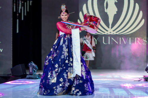 Lady-Universe-2018-1931