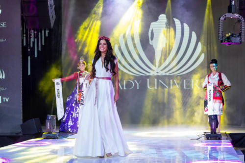 Lady-Universe-2018-1982
