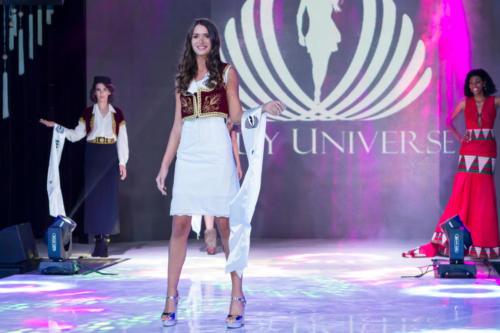 Lady-Universe-2018-2054