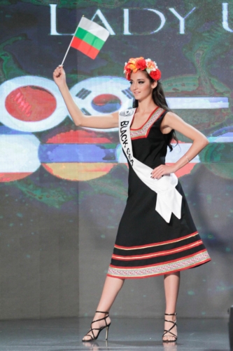 LadyUniverse2019-8009