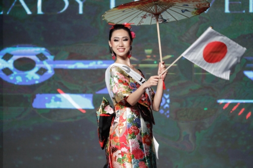 LadyUniverse2019-8190