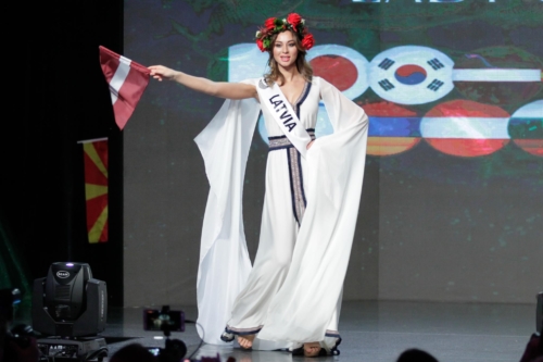 LadyUniverse2019-8245