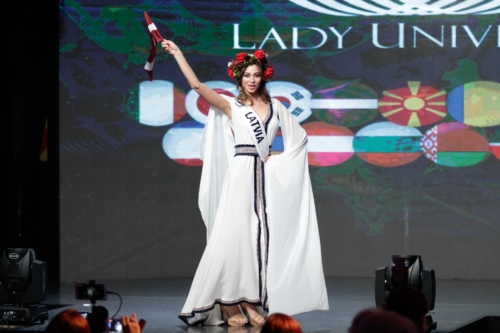 LadyUniverse2019-8254