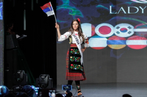 LadyUniverse2019-8399