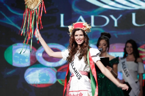 LadyUniverse2019-8479
