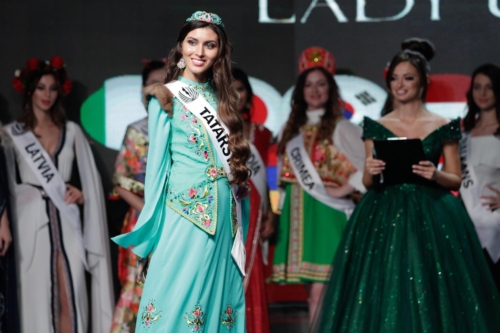 LadyUniverse2019-8695