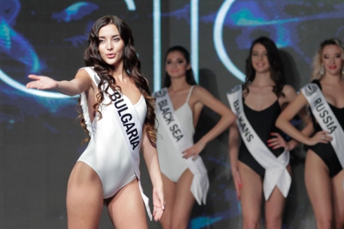 LadyUniverse2019-9771